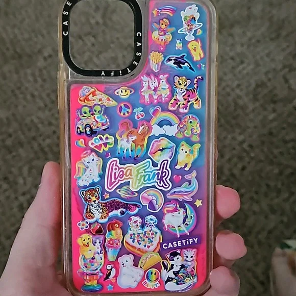 CASETiFY Lisa Frank iPhoneケース Hurry, the Lisa Frank x Casetify Collab Is Back in Stock!